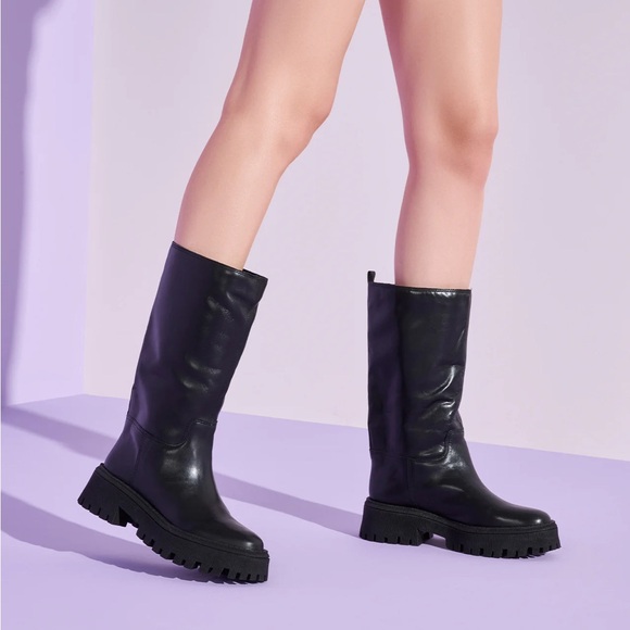 Arezzo Shoes - Arezzo Black real Leather under the Knee Boots size 8 wide‎ calf